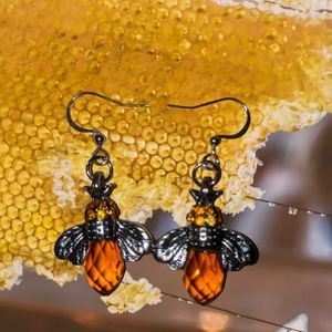 Honeybees real amber earrings 🤩